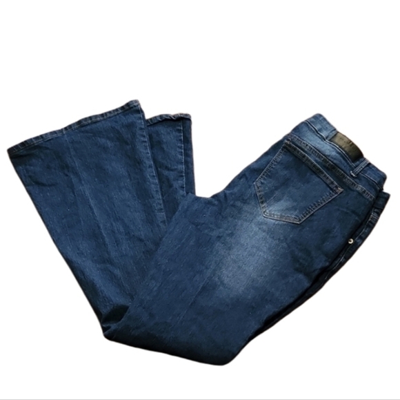 Twentyoneblack Jeans by rue21 size 13  13/14R flare wide leg bell bottom - Picture 1 of 11